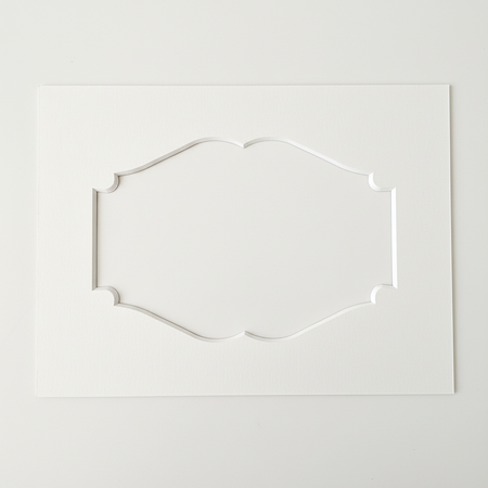 Passe-partout Granada ze dekoracyjnymii narożnikami.